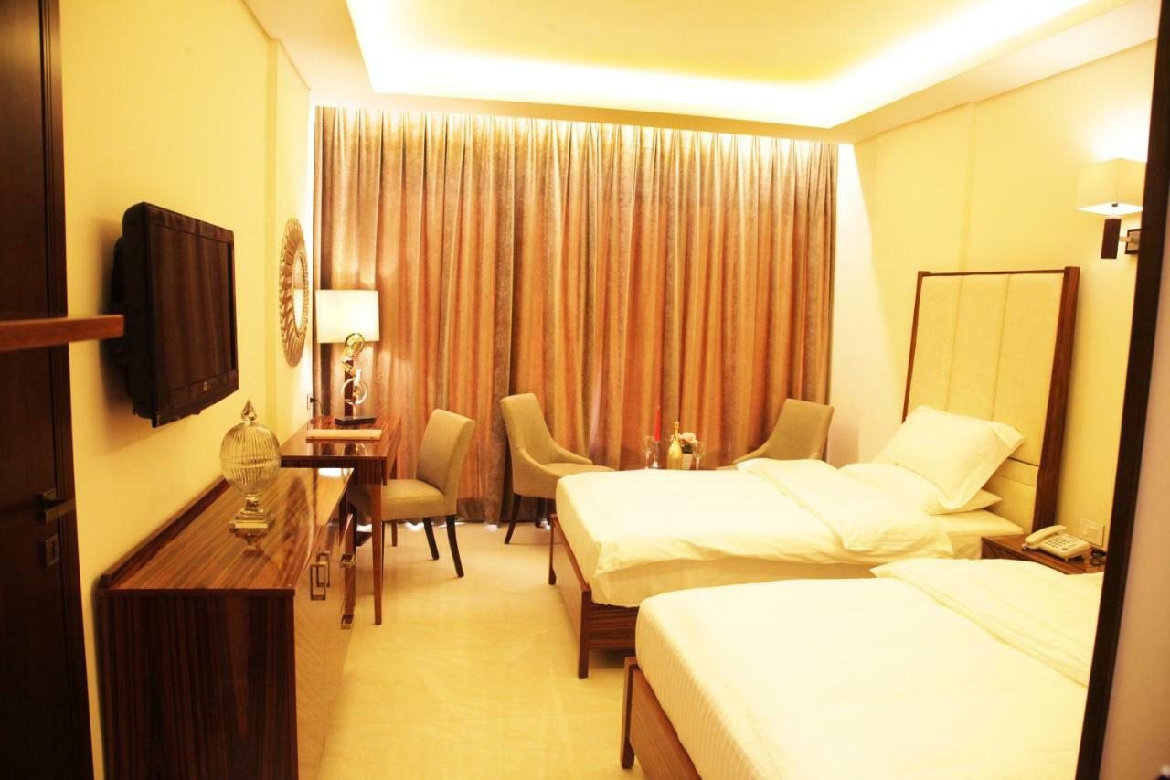Grand Concerto Hotel Beirut Exterior foto