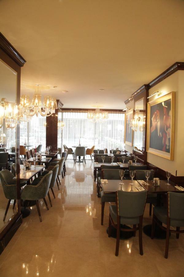 Grand Concerto Hotel Beirut Exterior foto